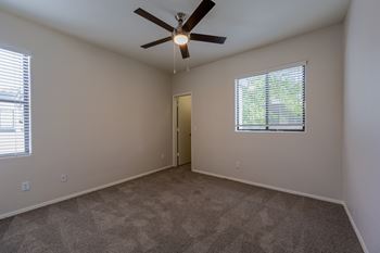Ceiling fan